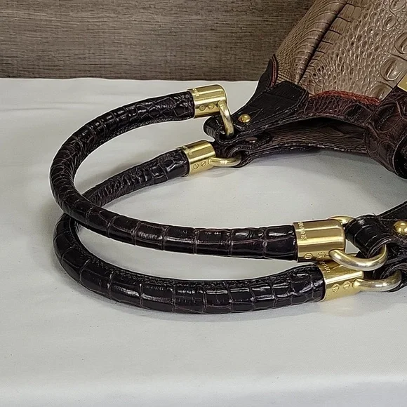 Elegant Crocodile Embossed Tan and Black Women's Bag - Picture 7 of 16